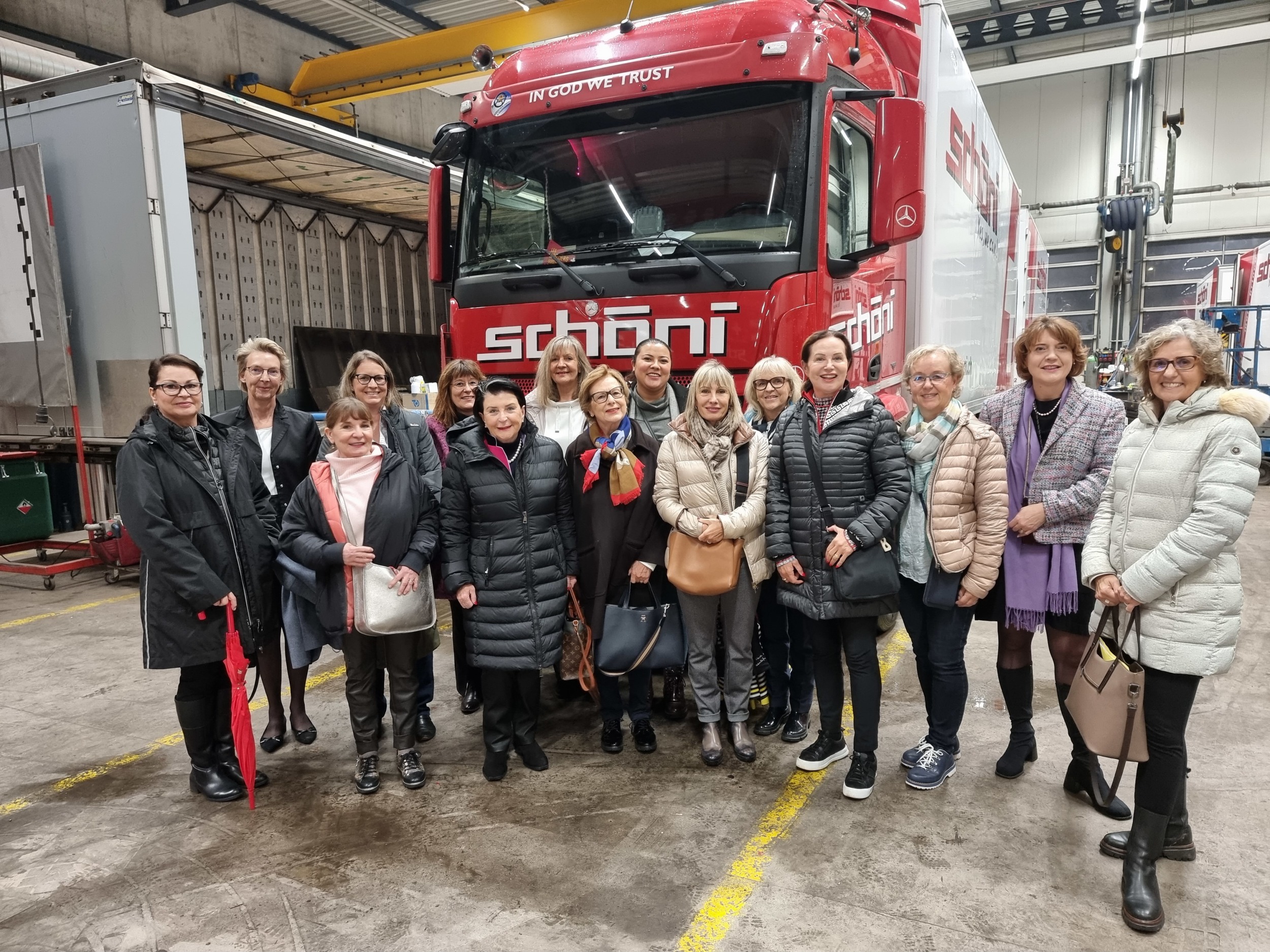 Peter Righi Aarauer Nachrichten: BPW zu Besuch bei der Schöni Transport AG Rothrist